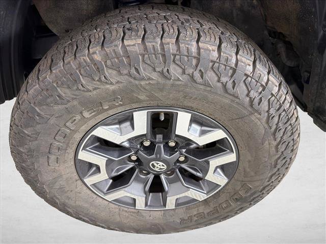Used 2023 Toyota Tacoma TRD Off-Road AWD/4WD image 11