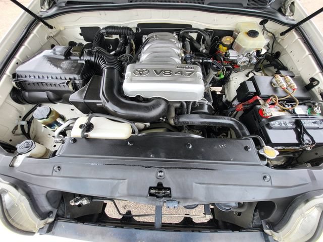 Used 2004 Toyota 4Runner SR5 RWD image 11