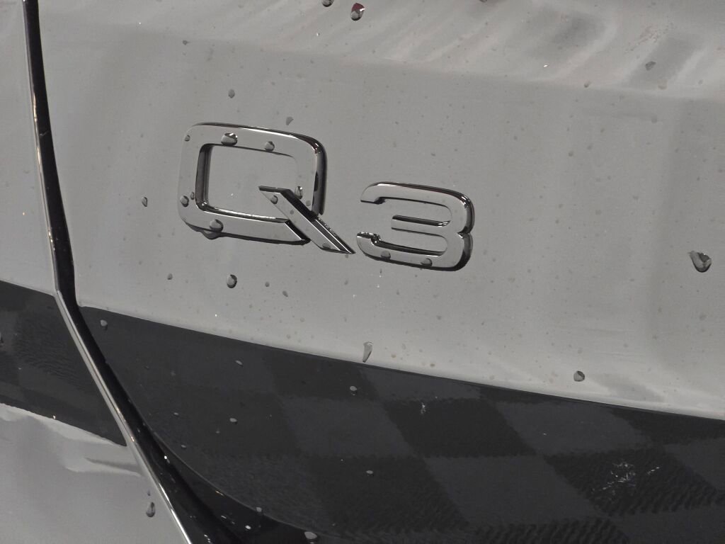 New 2025 Audi Q3 2.0T Premium image 20