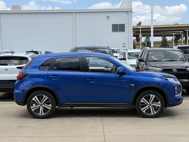 Used 2026 Mitsubishi Outlander Sport ES AWD/4WD image 3