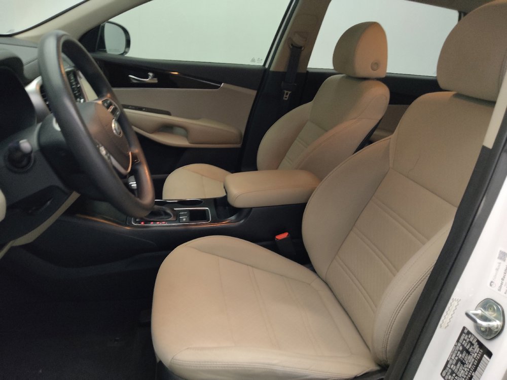 Used 2020 Kia Sorento LX FWD image 17