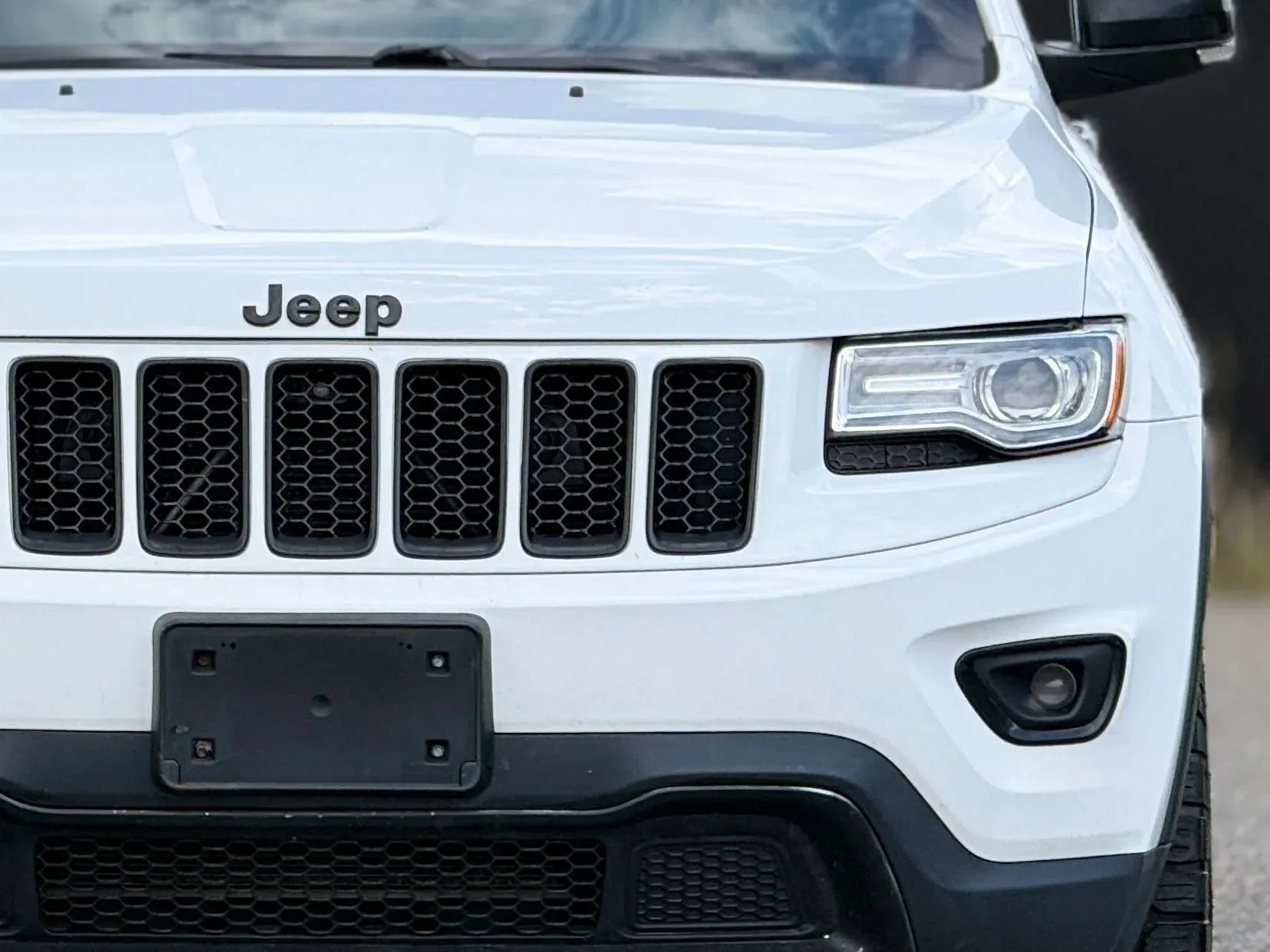 Used 2015 Jeep Grand Cherokee Limited w/ Luxury Group II AWD/4WD image 12