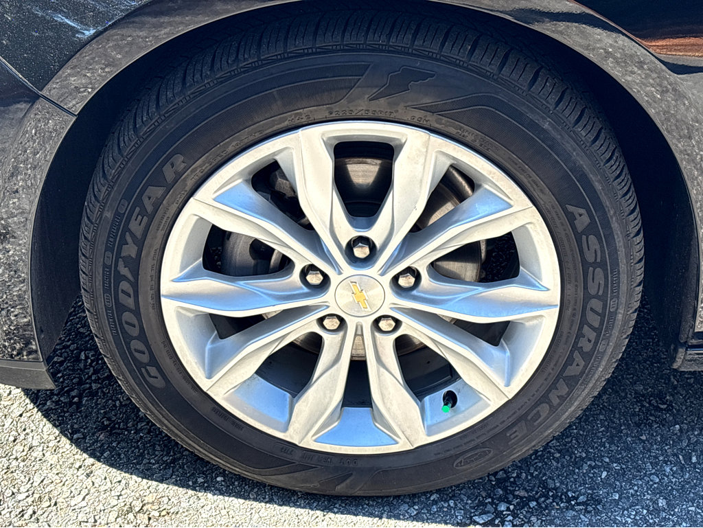 Used 2024 Chevrolet Malibu LT image 21