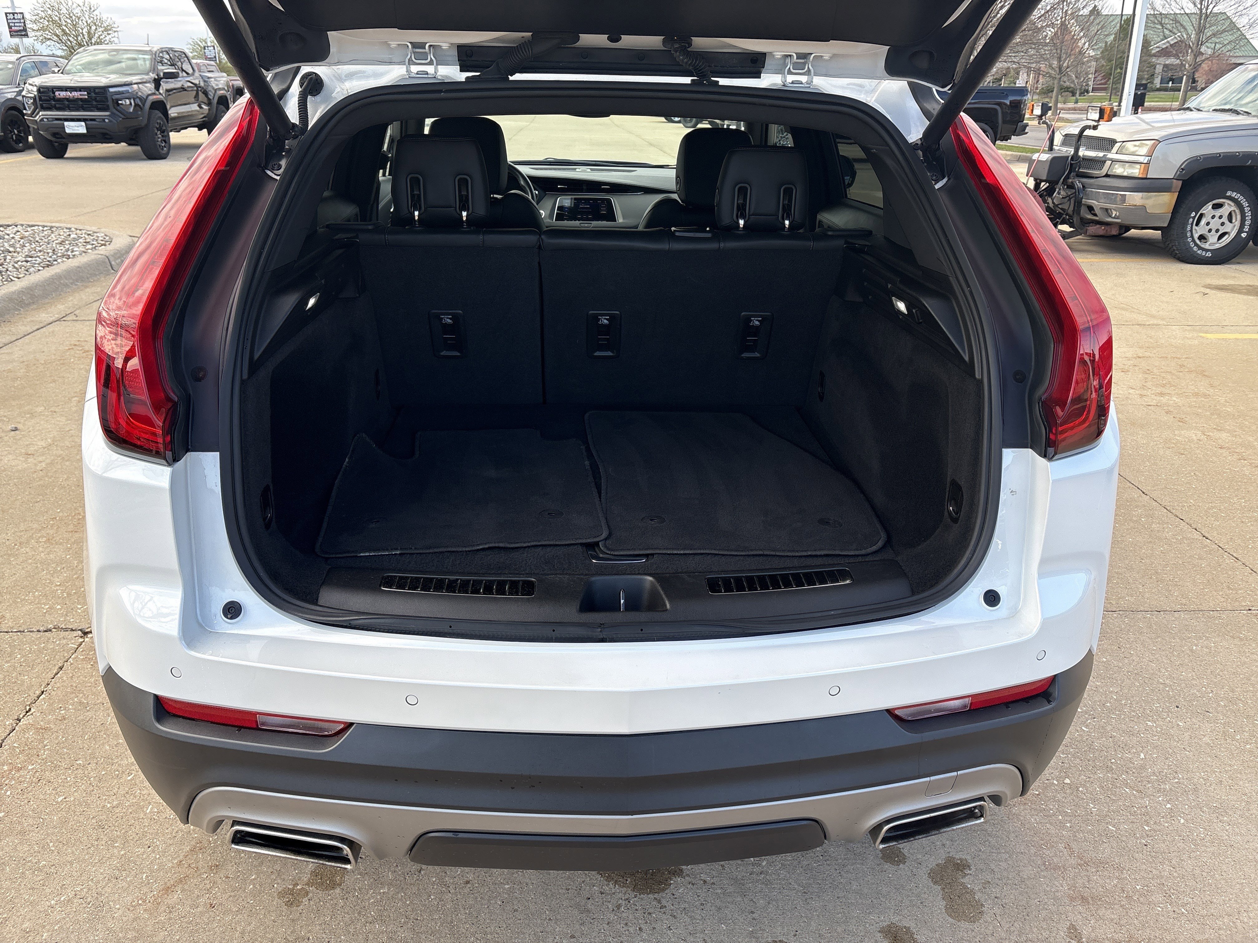 Used 2023 Cadillac XT4 Premium Luxury w/ Driver Assist Package image 15