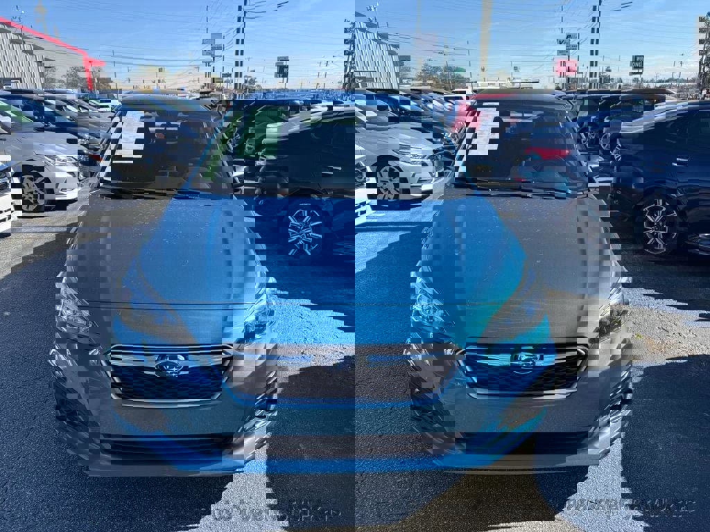 Used 2017 Subaru Impreza 2.0i image 2