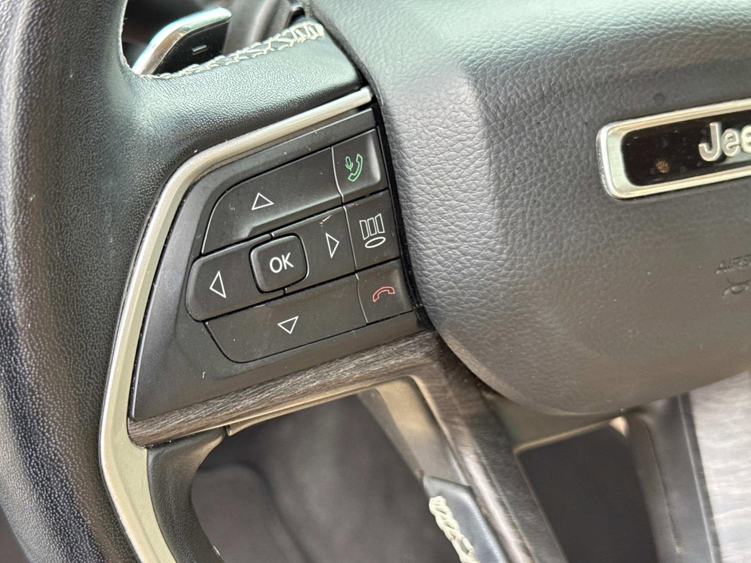 Used 2022 Jeep Grand Cherokee L Limited image 31