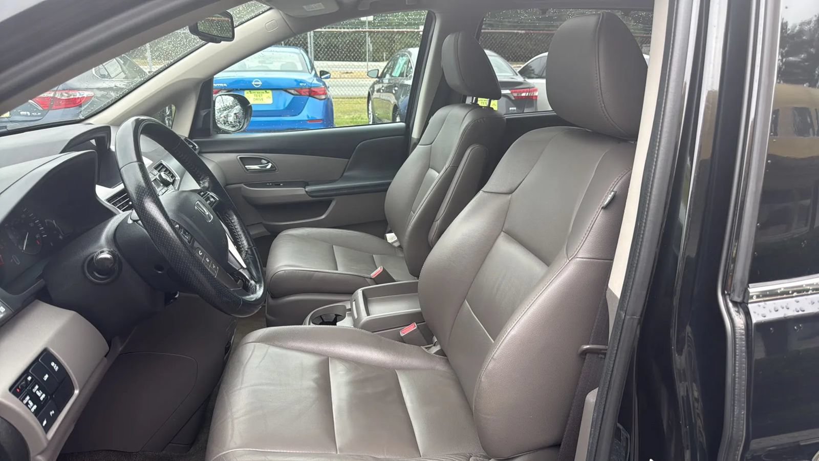 Used 2014 Honda Odyssey Touring Elite image 11