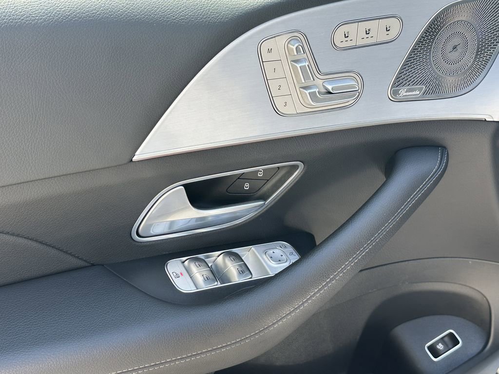 Certified 2025 Mercedes-Benz GLS 450 4MATIC image 12