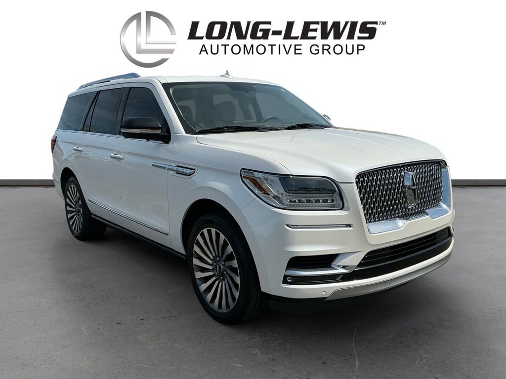 Used 2018 Lincoln Navigator Reserve image 10