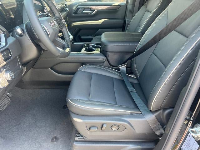 New 2026 GMC Yukon Elevation RWD image 9