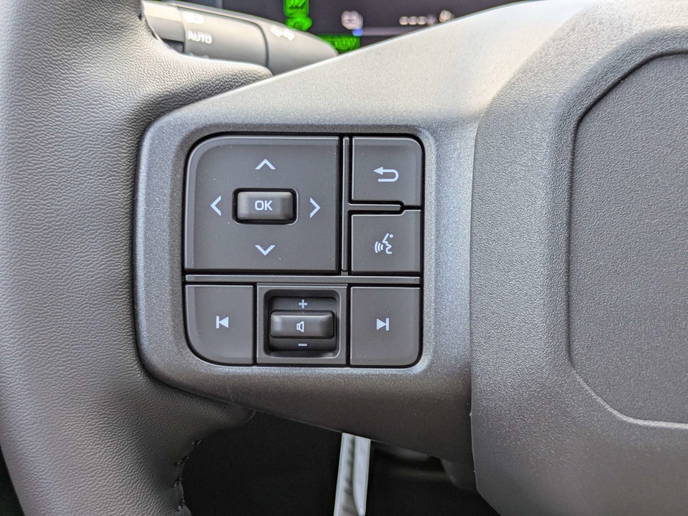 New 2026 Toyota RAV4 SE w/ Weather Package AWD/4WD image 25
