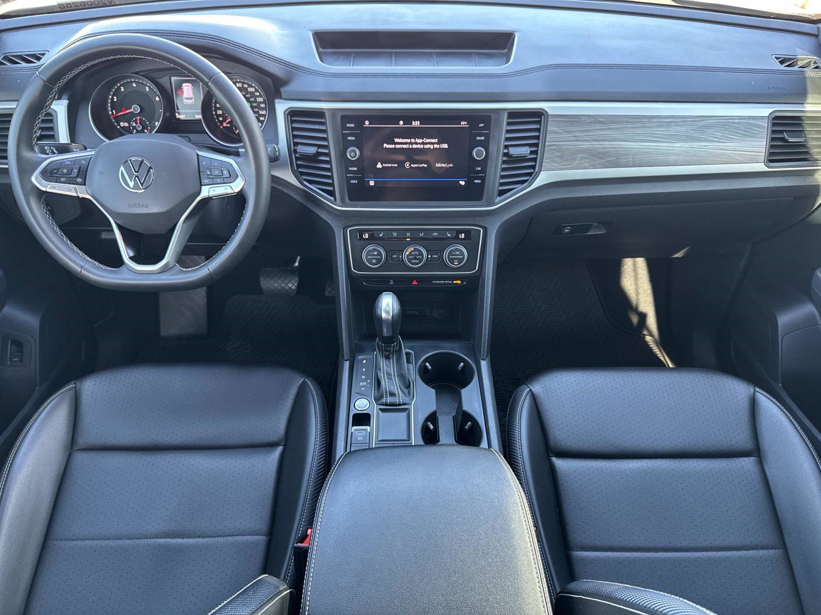 Used 2021 Volkswagen Atlas Cross Sport SE w/ Cross Sport MDO Package image 9