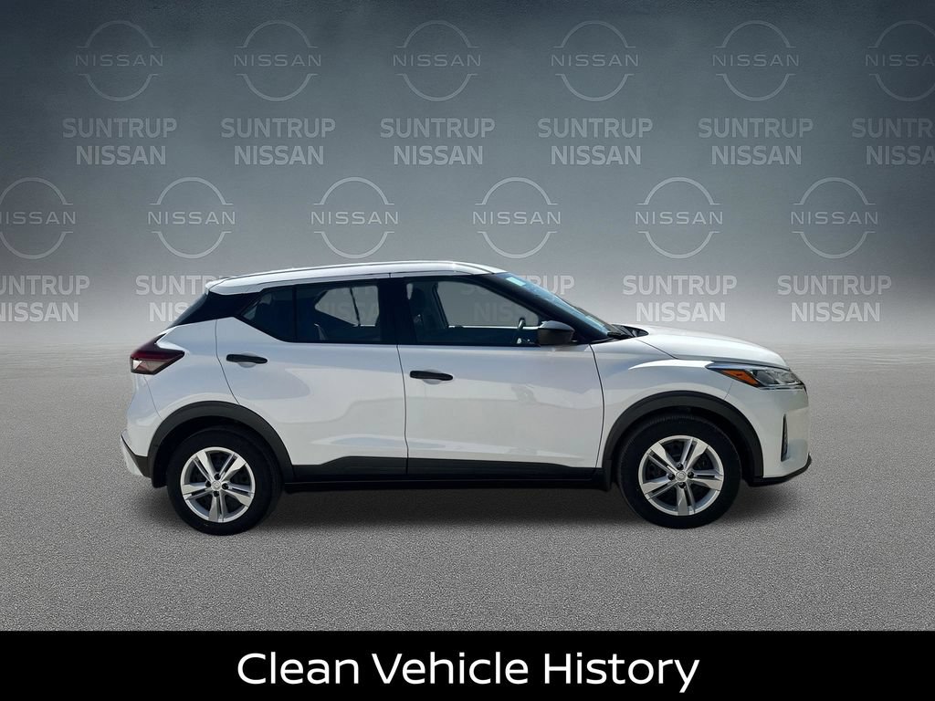 Certified 2025 Nissan Kicks Play S FWD image 4