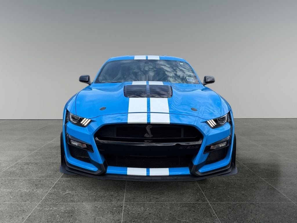 Used 2022 Ford Mustang Shelby GT500 w/ Carbon Fiber Track Pack RWD image 2