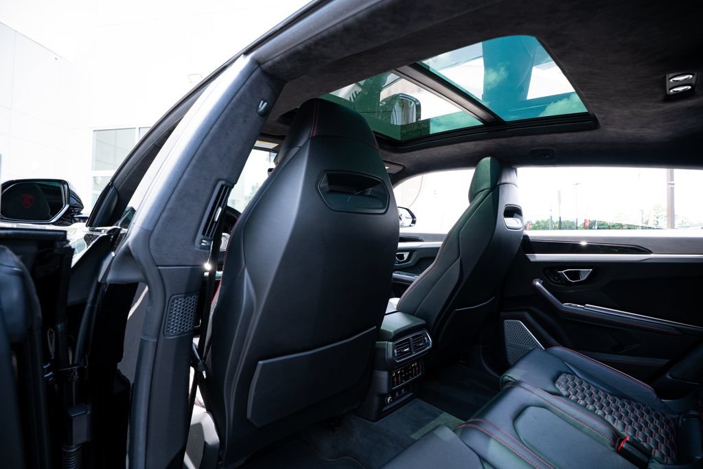 Used 2021 Lamborghini Urus AWD/4WD image 51