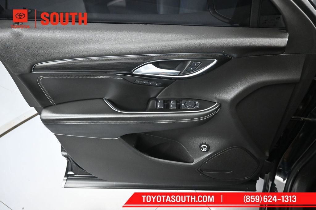 Used 2021 Buick Envision Essence w/ Sport Touring Package AWD/4WD image 22