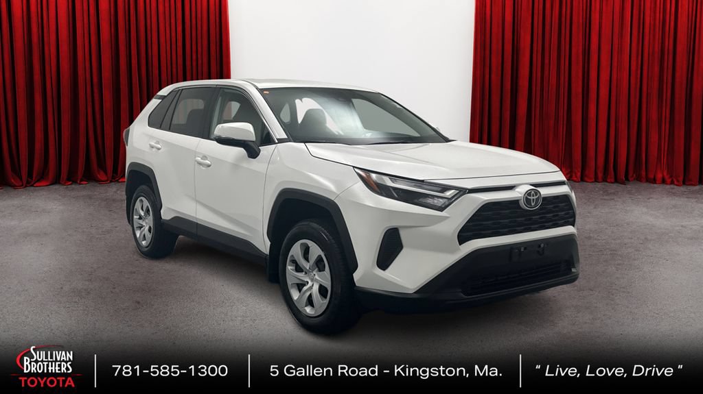 Certified 2025 Toyota RAV4 LE AWD/4WD image 3