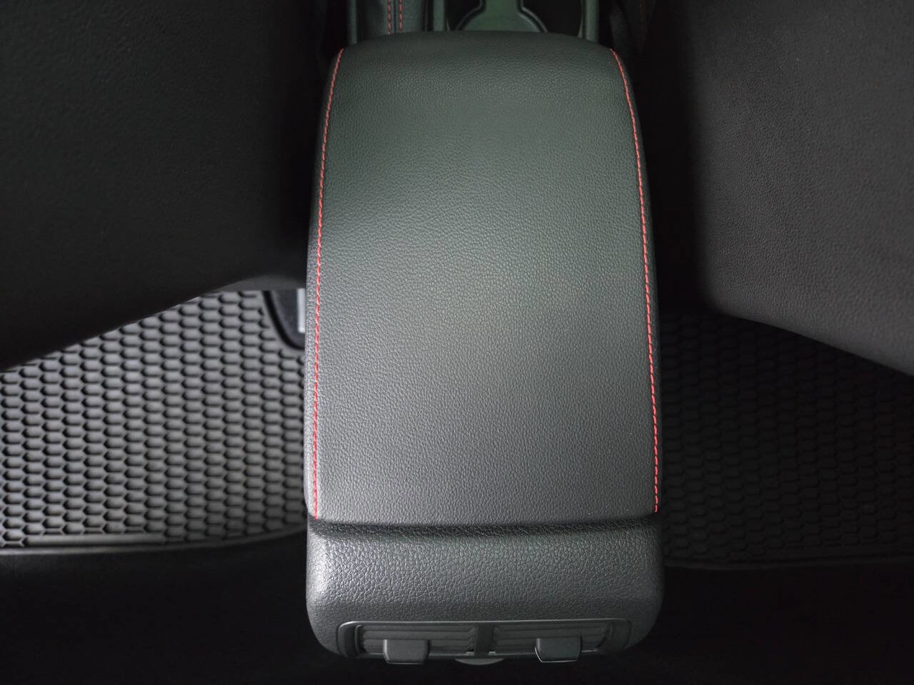 Used 2018 Volkswagen GTI Autobahn image 27