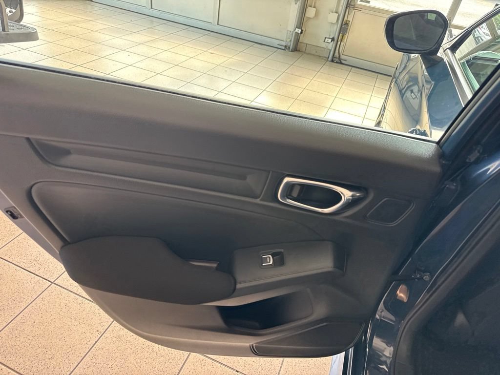 Used 2025 Honda Civic Sport image 12