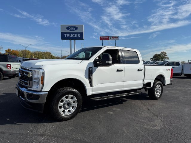 Used 2024 Ford F250 XLT w/ Snow Plow Prep Package image 3