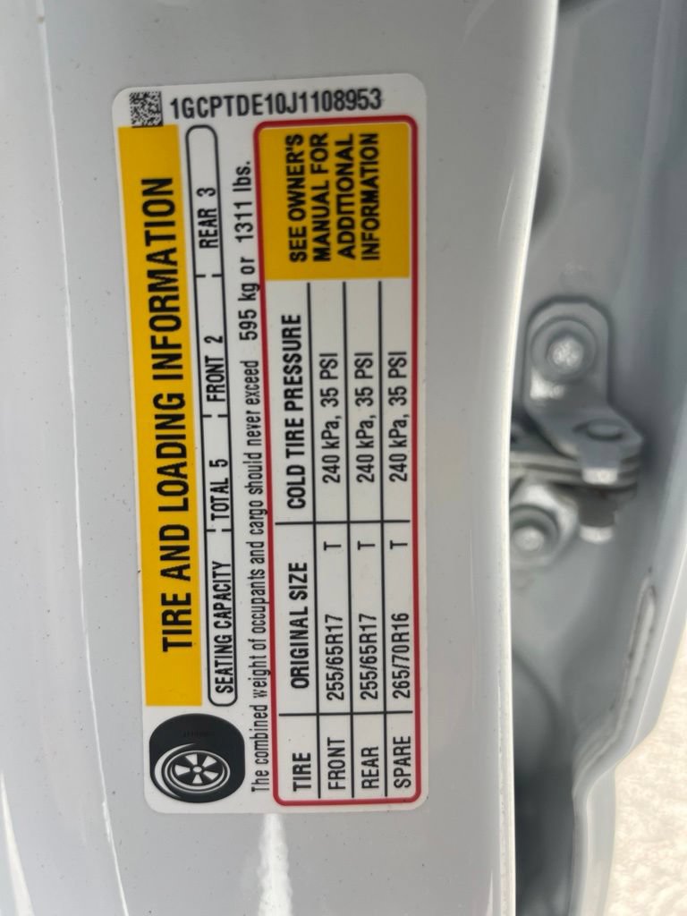 Used 2018 Chevrolet Colorado Z71 AWD/4WD image 12