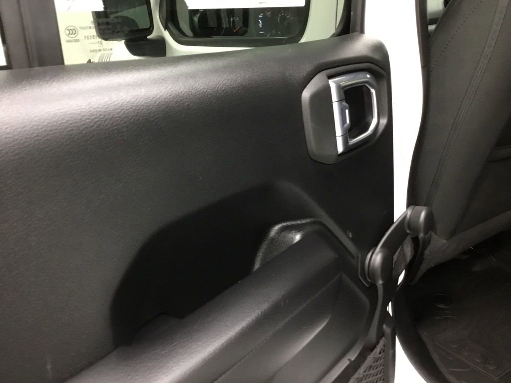 Used 2021 Jeep Gladiator Sport image 11