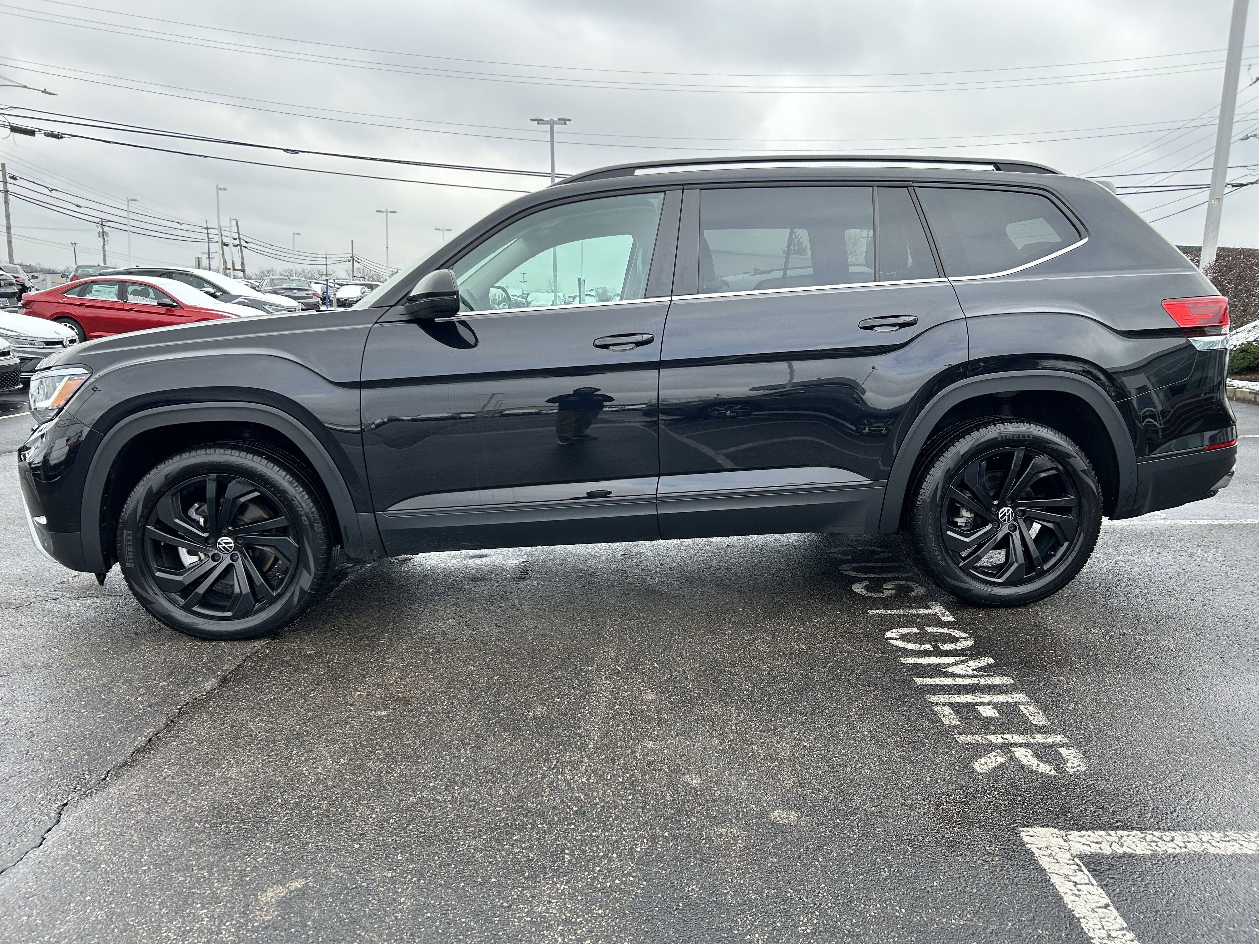 Certified 2023 Volkswagen Atlas SE w/ Panoramic Sunroof Package image 4