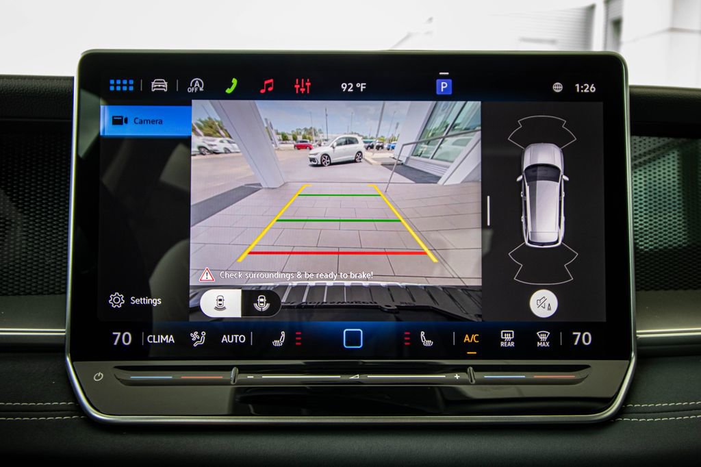 New 2026 Volkswagen Tiguan SE FWD image 44