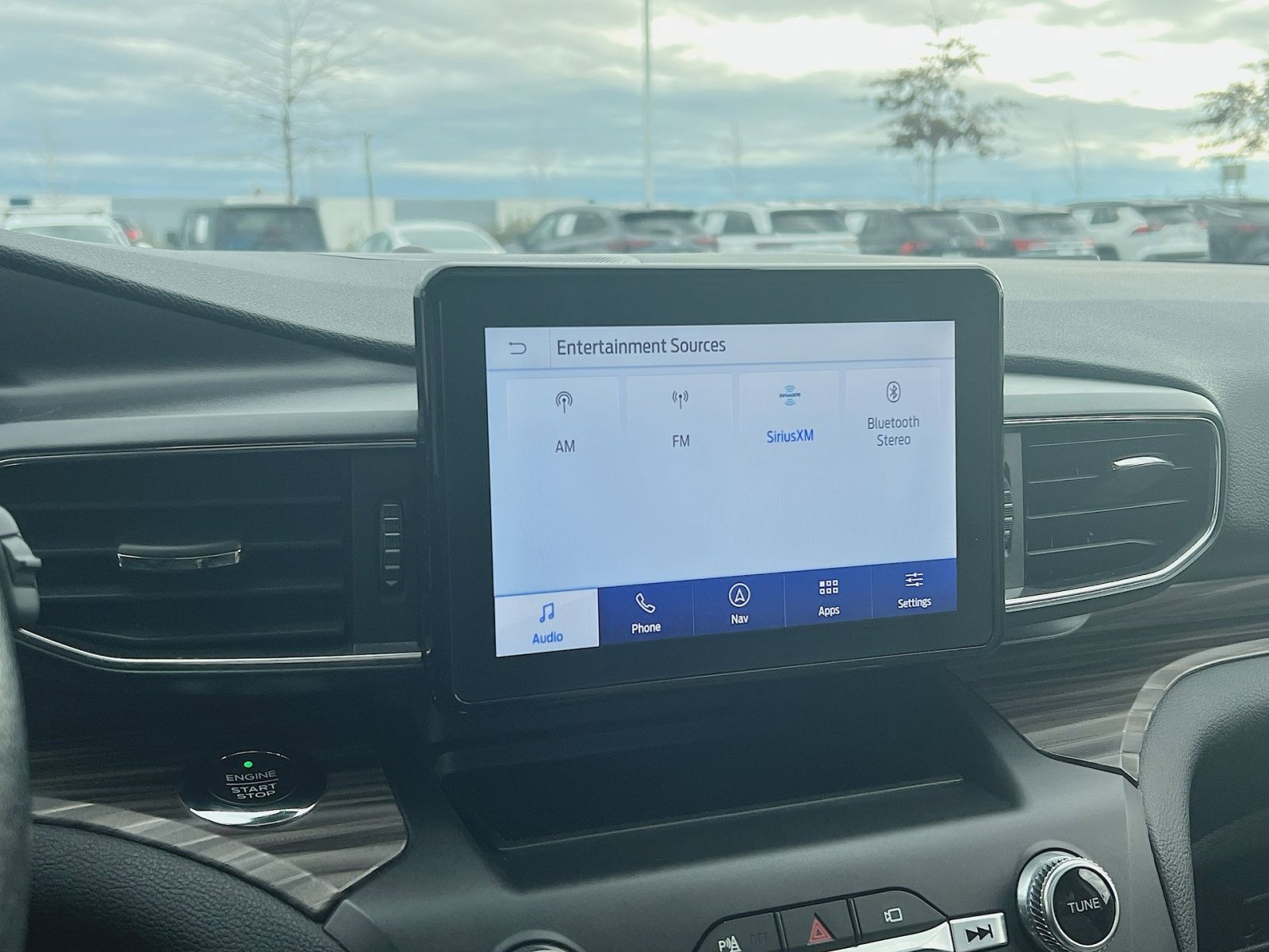 Used 2020 Ford Explorer Limited image 18