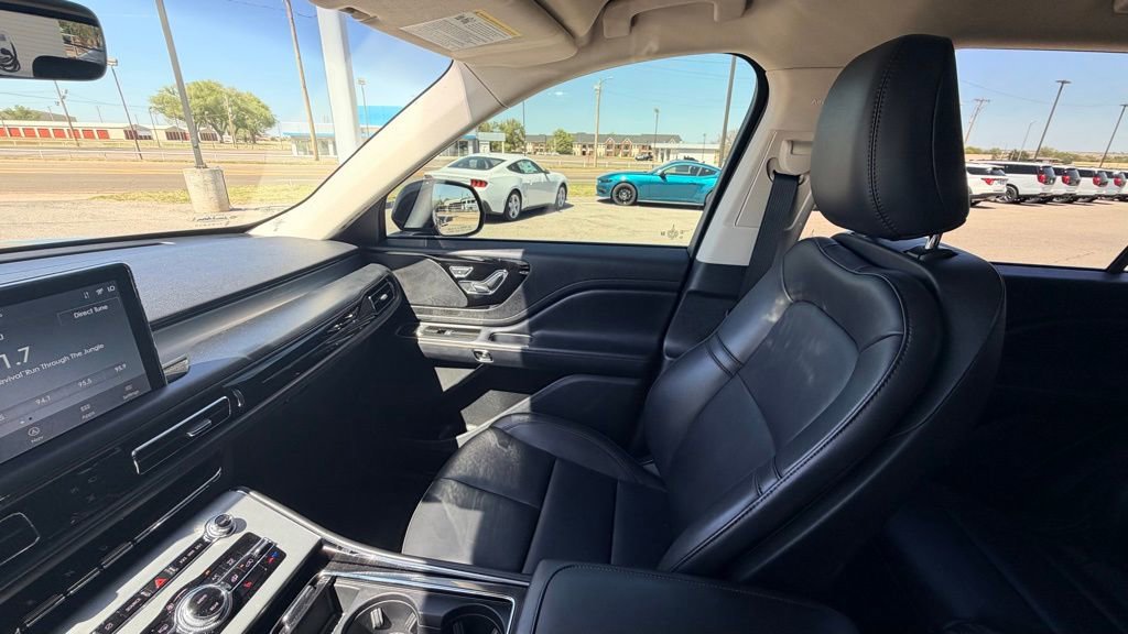 Used 2023 Lincoln Aviator AWD image 26