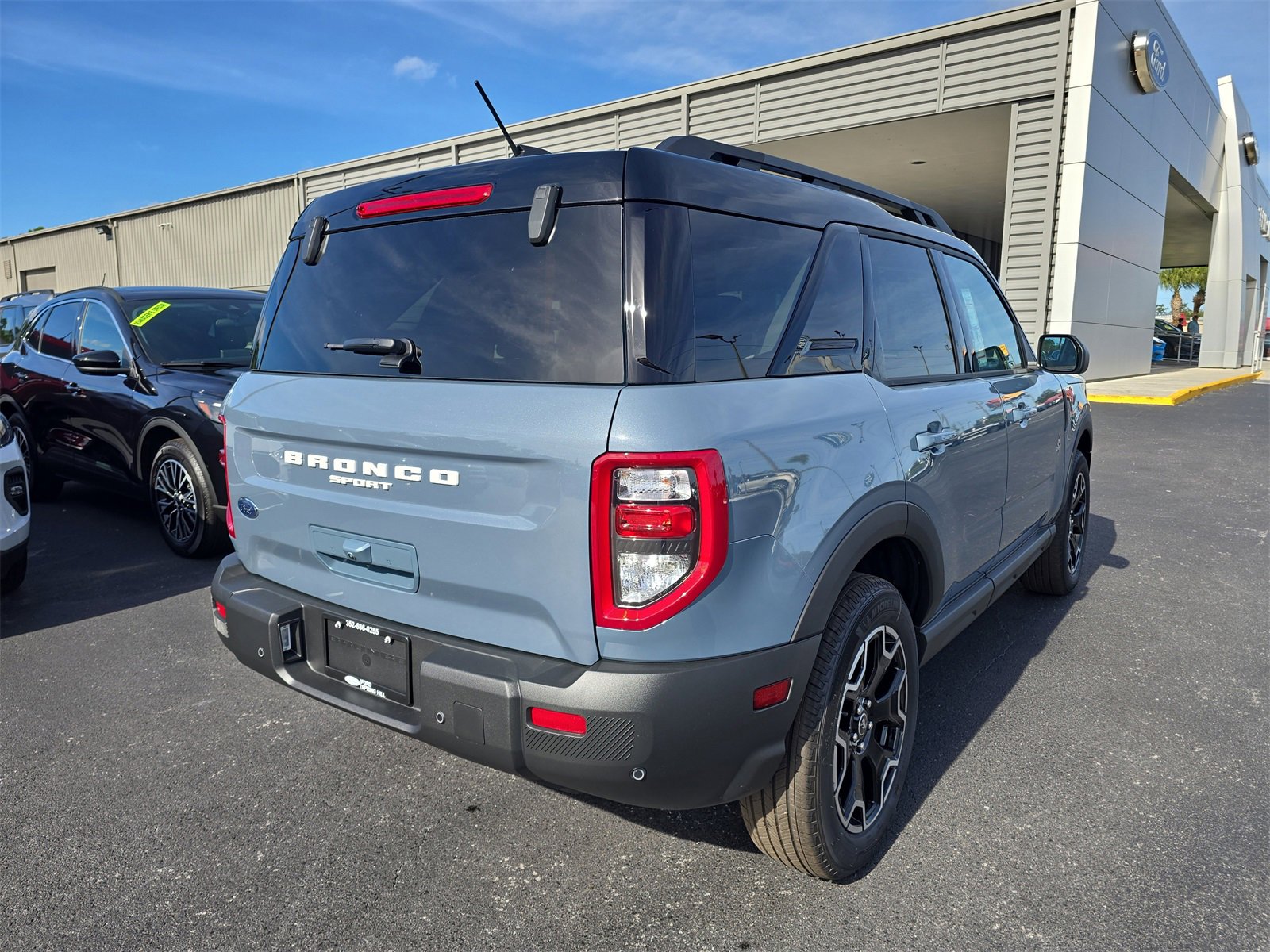 New 2025 Ford Bronco Sport Outer Banks image 4