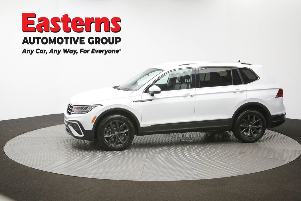 Used 2024 Volkswagen Tiguan SE image 58