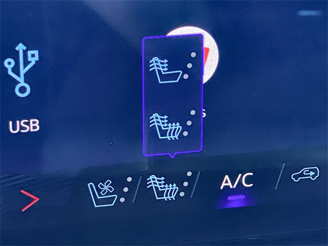 New 2026 Chevrolet Suburban Premier image 20