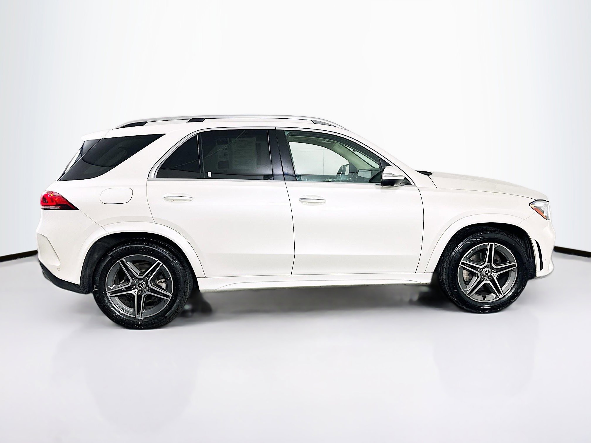 Used 2022 Mercedes-Benz GLE 350 w/ AMG Line Exterior image 10