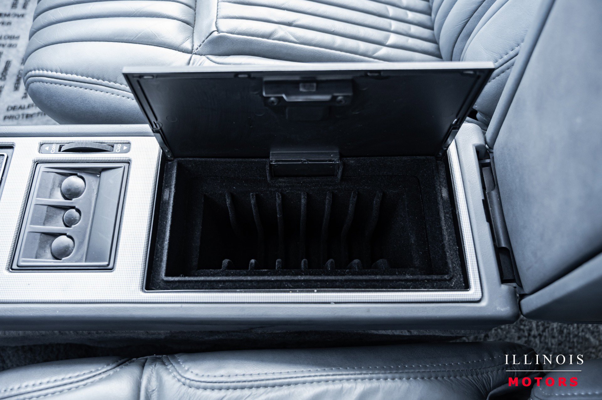 Used 1986 Cadillac Eldorado Coupe image 32