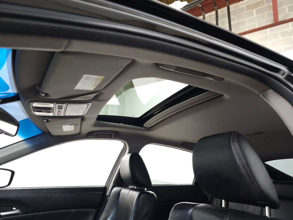 Used 2012 Honda Crosstour EX-L image 14