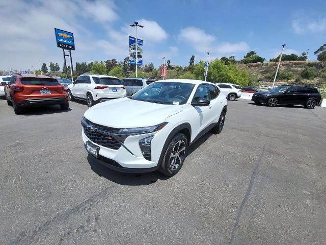 Used 2024 Chevrolet Trax RS FWD image 4