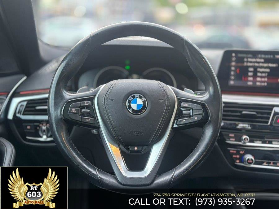 Used 2018 BMW 530i xDrive AWD/4WD image 12