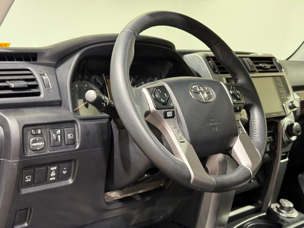 Certified 2022 Toyota 4Runner Limited AWD/4WD image 17