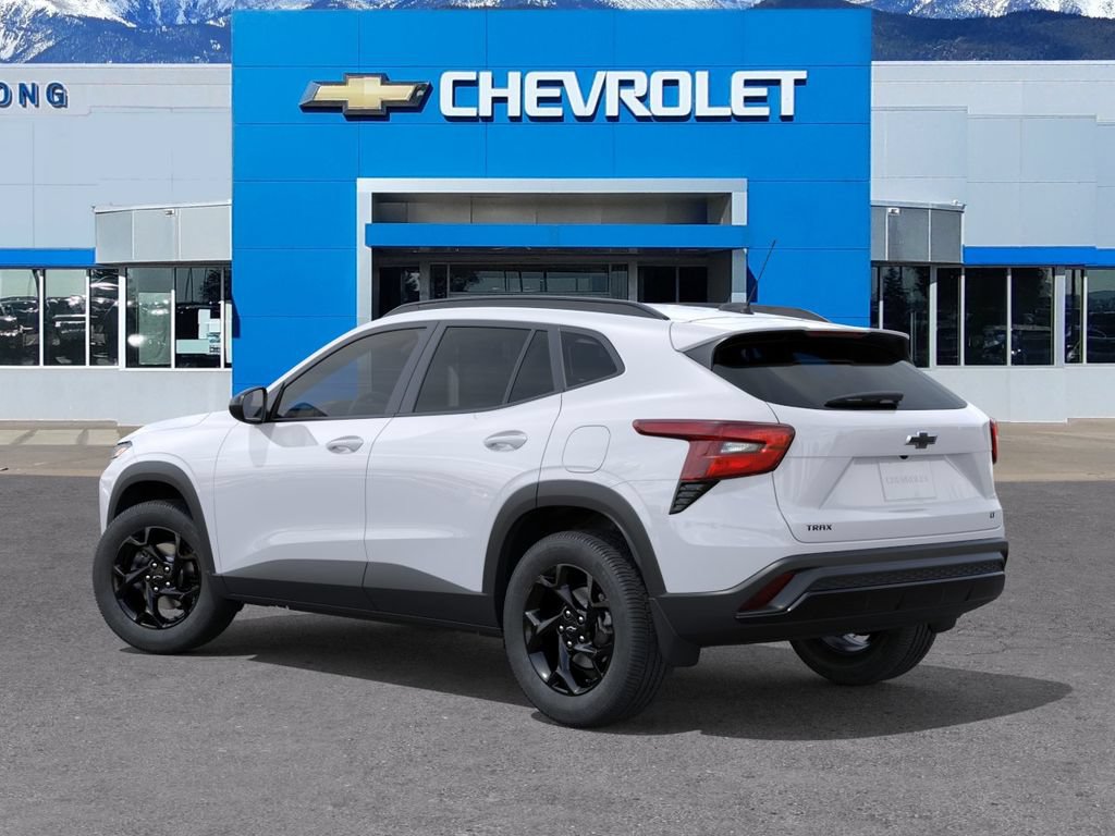 New 2026 Chevrolet Trax LT w/ Midnight Edition FWD image 3