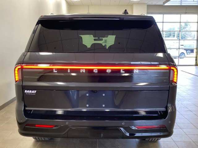 New 2026 Lincoln Navigator L Black Label AWD/4WD image 6