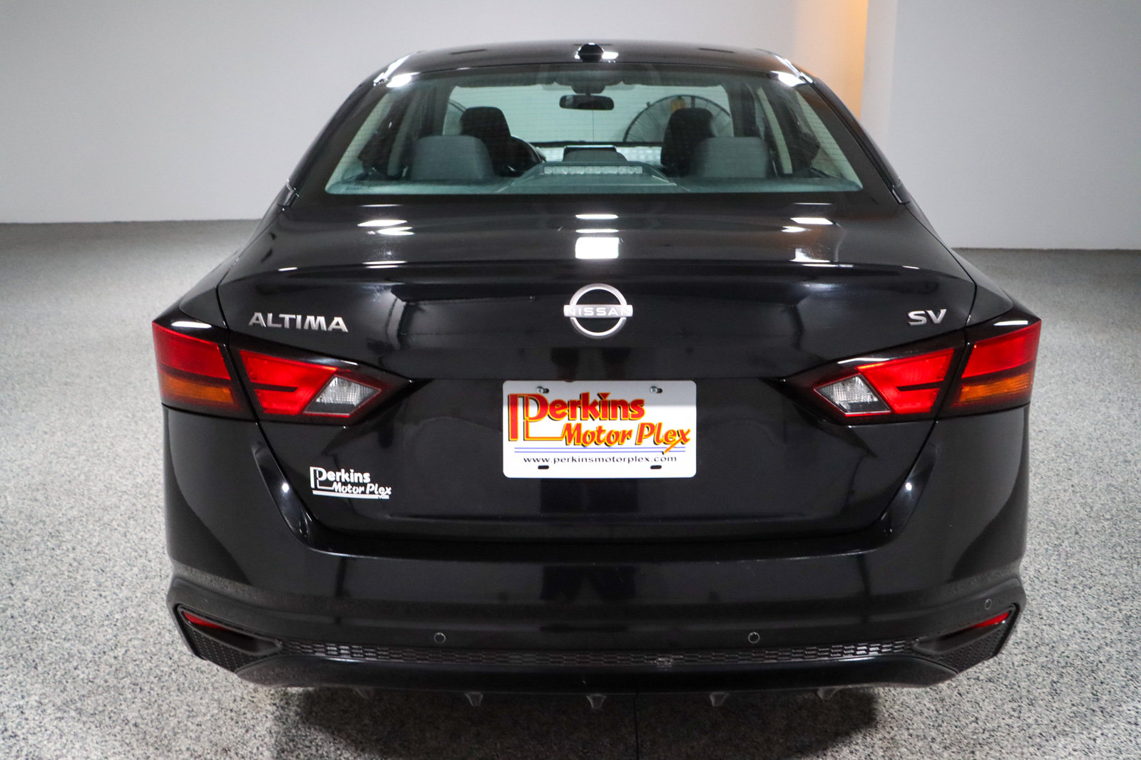 Used 2024 Nissan Altima 2.5 SV FWD image 8