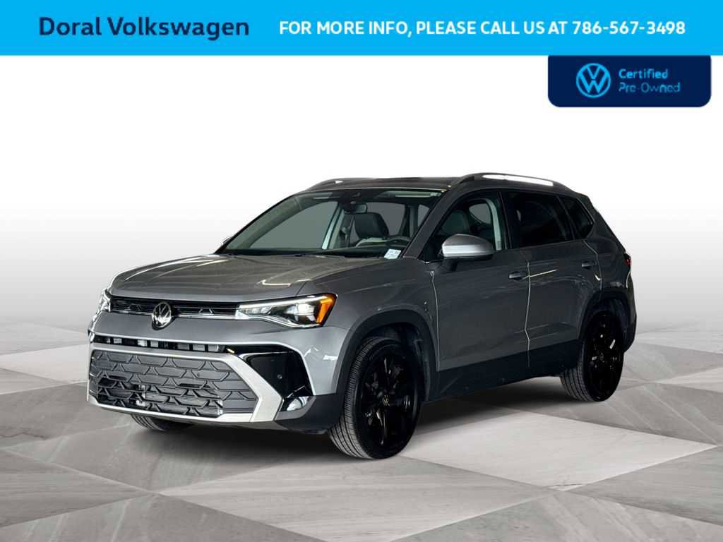 Used 2025 Volkswagen Taos SE FWD image 4