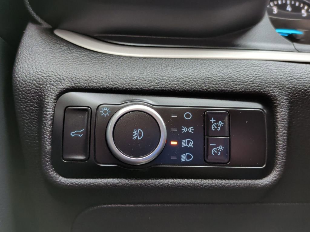 Certified 2024 Ford Explorer XLT w/ Equipment Group 202A image 25