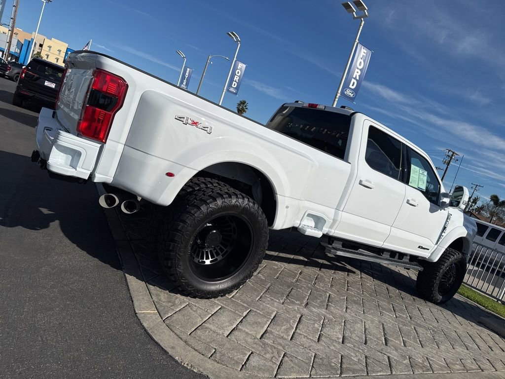 Used 2026 Ford F450 Lariat AWD/4WD image 2