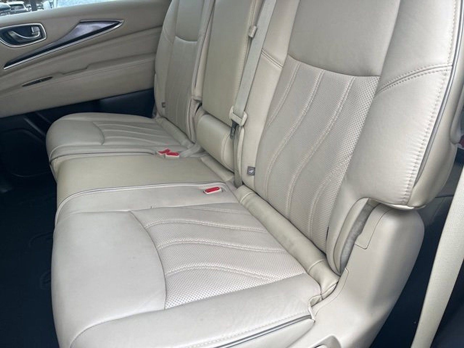 Used 2017 INFINITI QX60 AWD w/ Premium Plus Package image 16