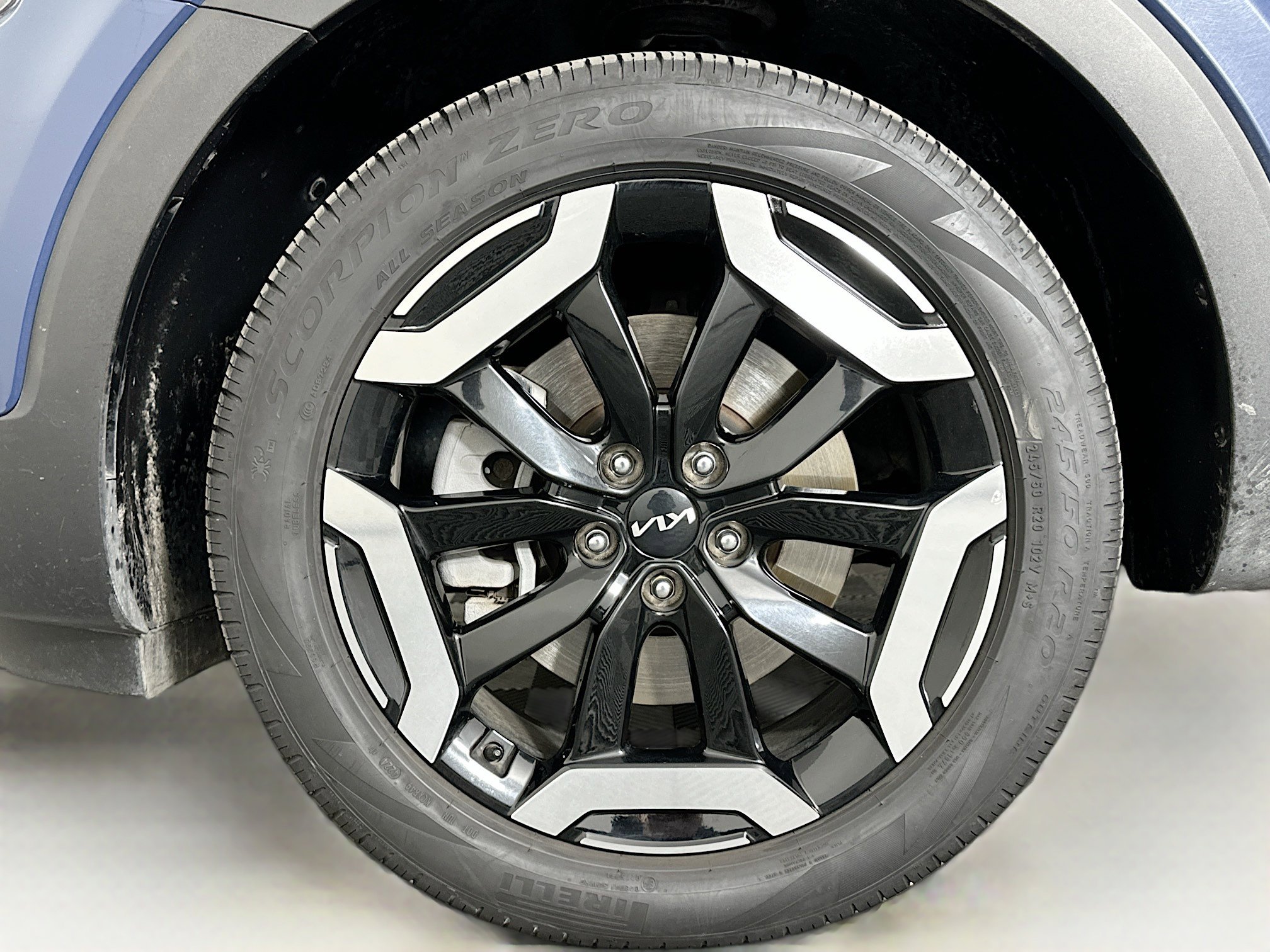 Used 2025 Kia Telluride S image 11