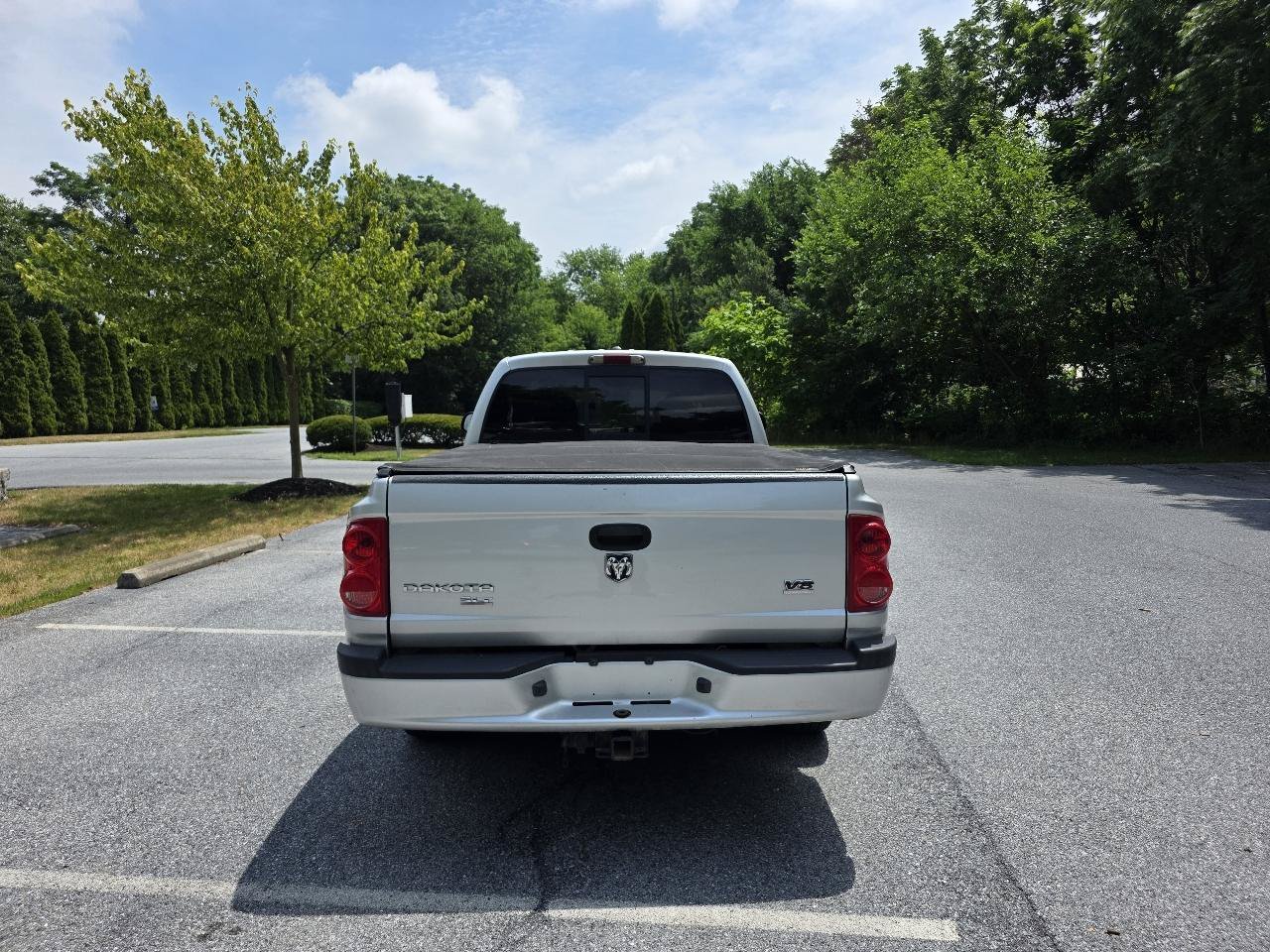 Used 2007 Dodge Dakota SLT w/ Sport Appearance Group AWD/4WD image 5