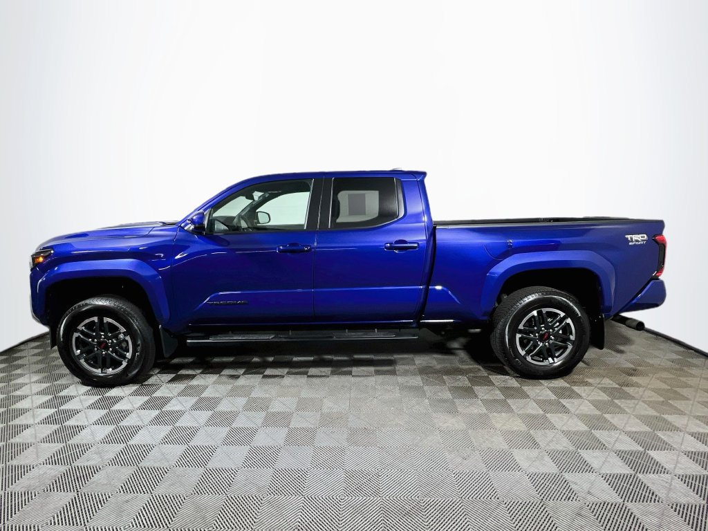 Certified 2025 Toyota Tacoma TRD Sport AWD/4WD image 4