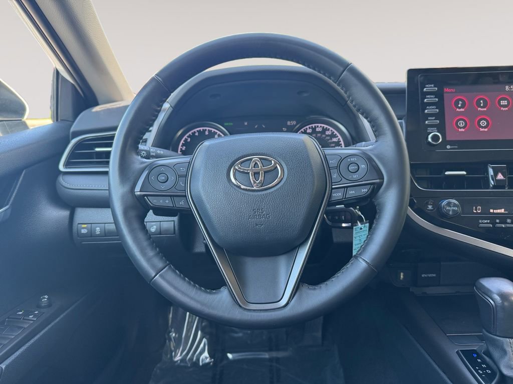 Used 2023 Toyota Camry SE w/ Cold Weather Package image 12
